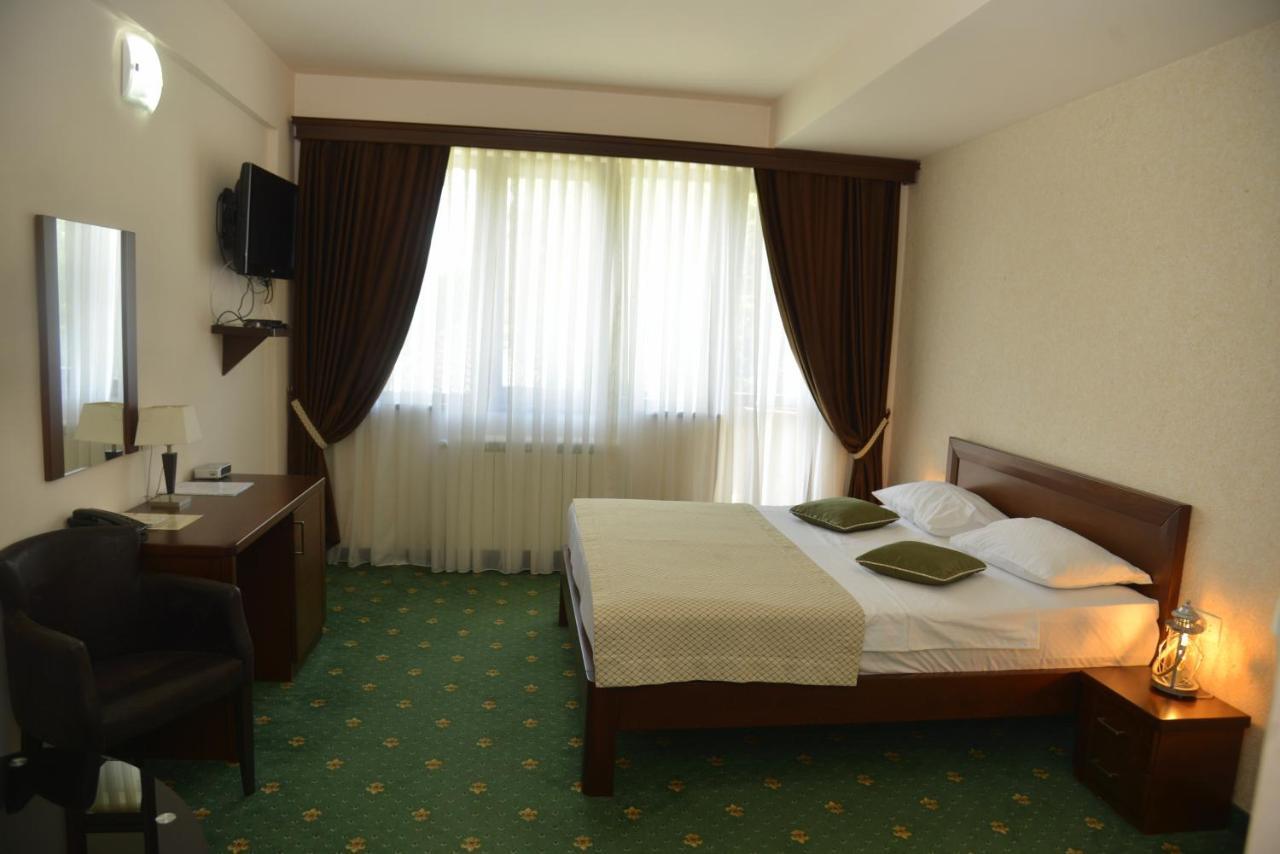 Hotel Trebjesa Nikšić Bagian luar foto